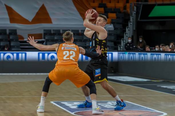 这既是信任 这既是信任