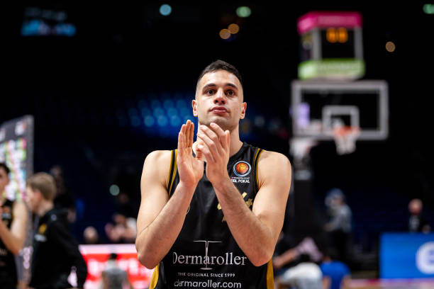 员梦寐以求 员梦寐以求