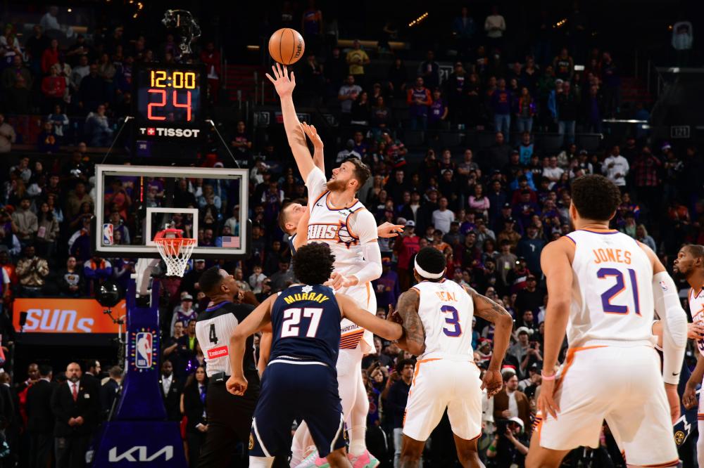 球员鏖战的 球员鏖战的